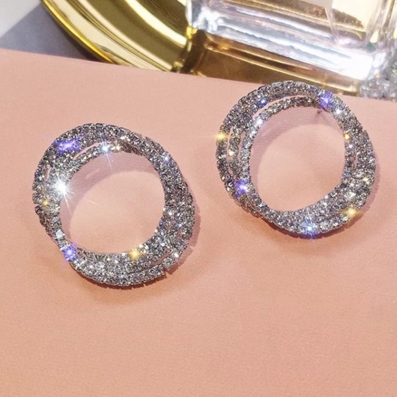 NEW Luxury Diamond Multilayer Round Hoop Earrings - Picture 1 of 5